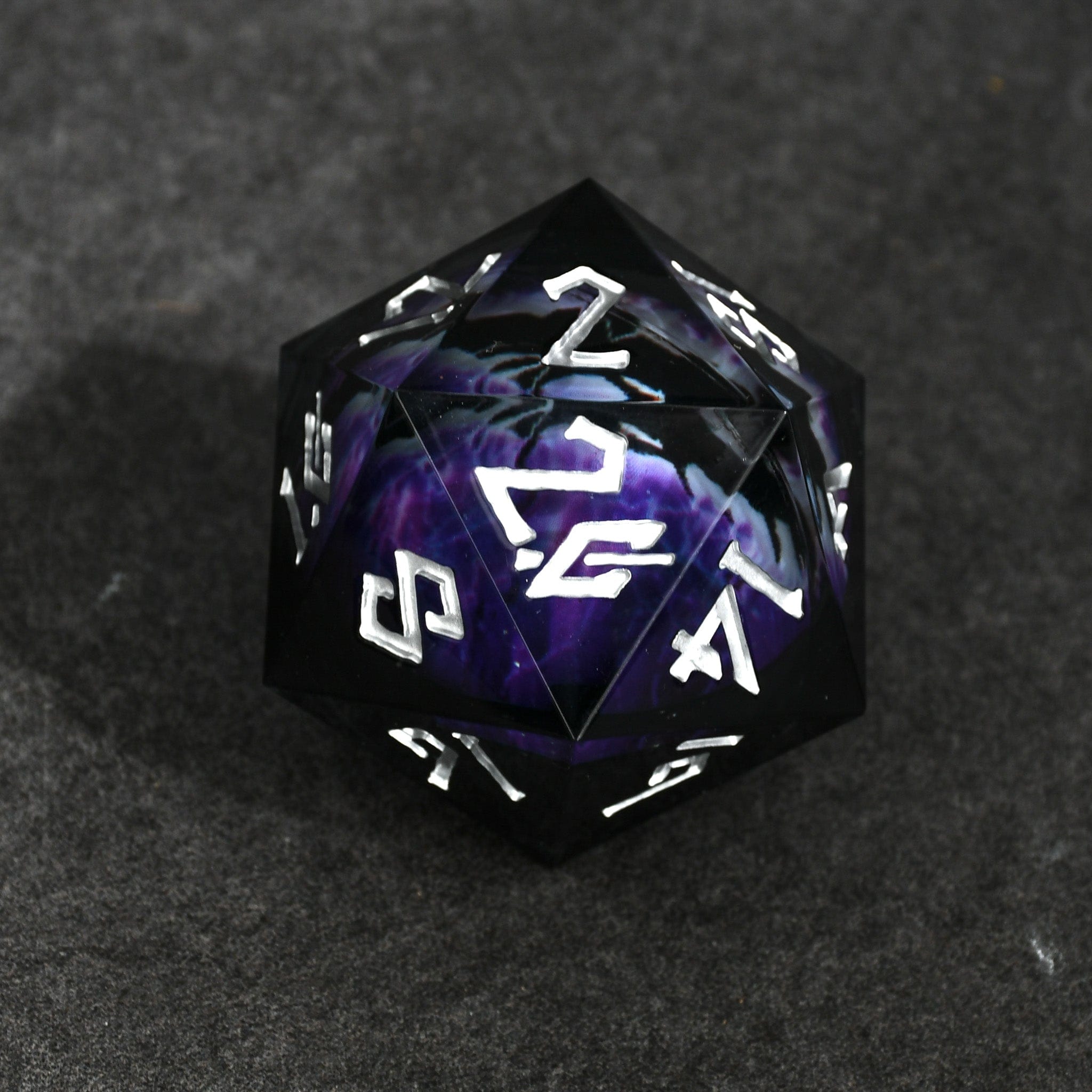 Misty Mountain Gaming Liquid Core Enchanted Dragon Eye (Black/Silver) Liquid Core 50mm D20