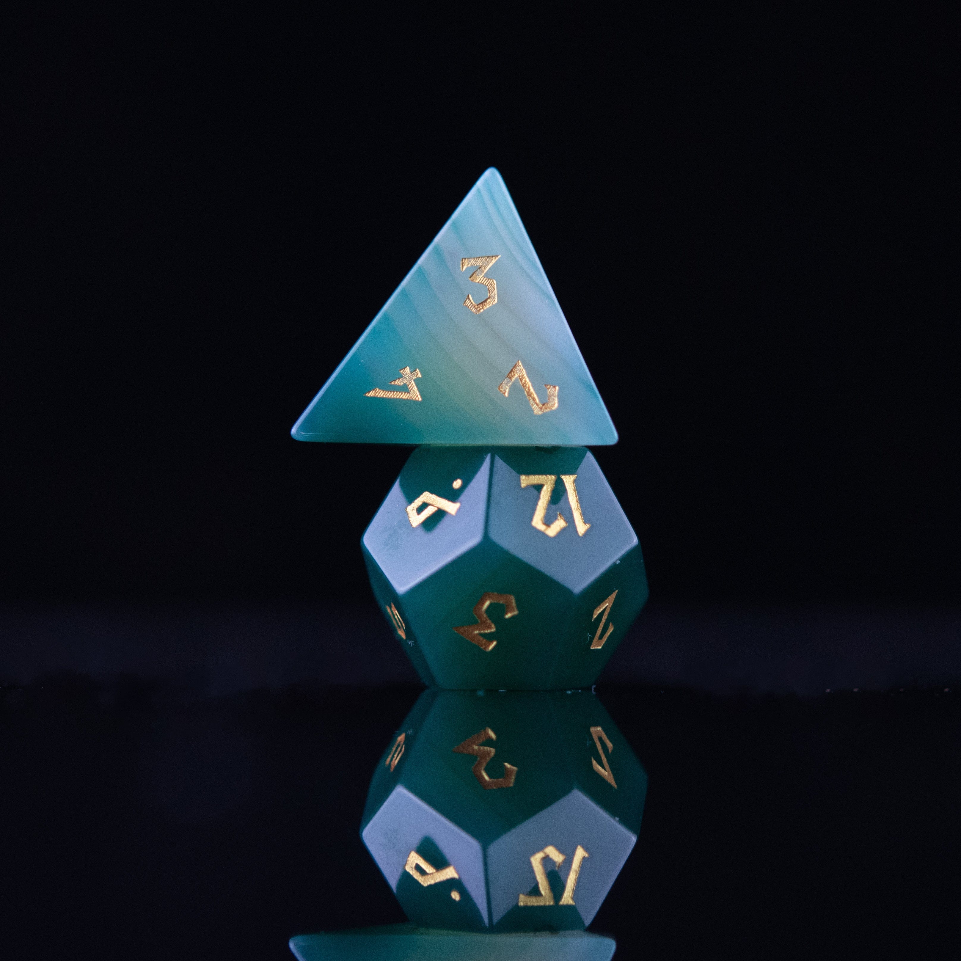 Misty Mountain Gaming Stone/Glass Green Agate Stone Dice Set