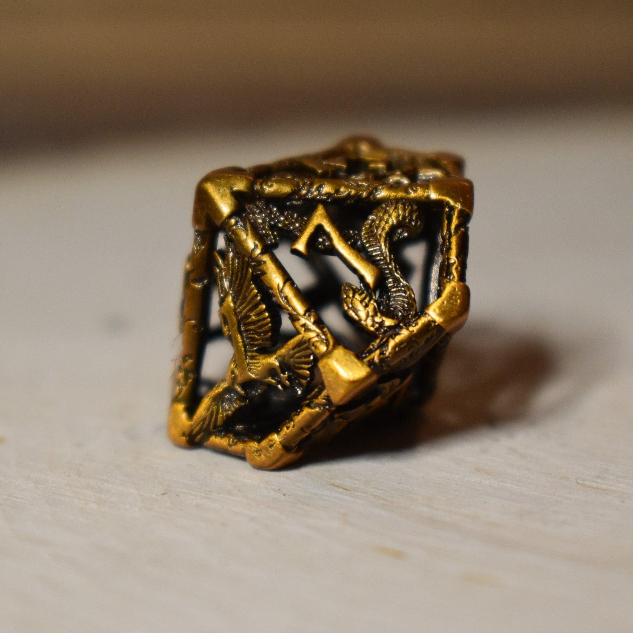 Misty Mountain Gaming hollow Legends of Valhalla - Golden Brass Hollow Metal Dice Set