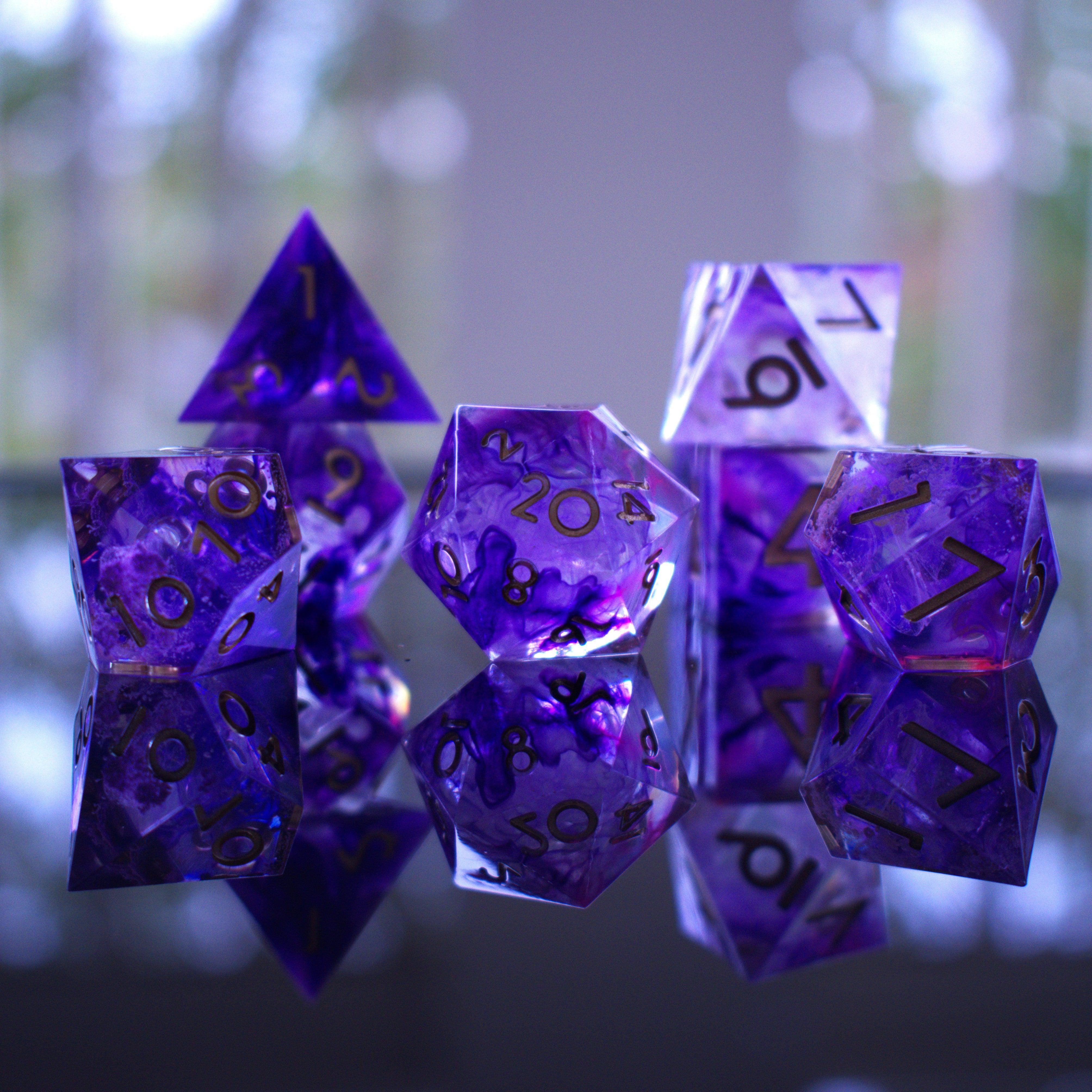 Misty Mountain Gaming Resin Mage Hand Sharp-Edged Resin Dice Set