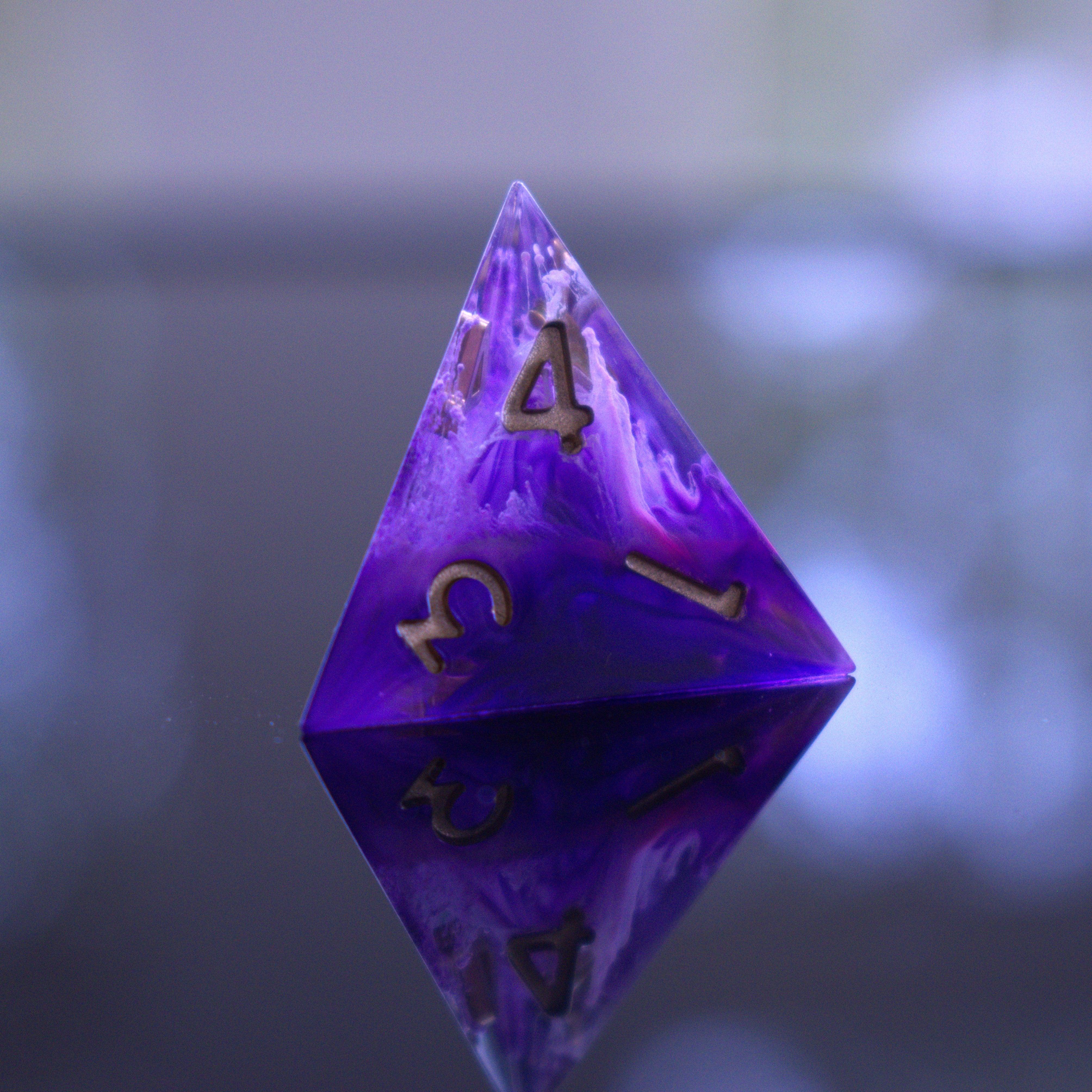 Misty Mountain Gaming Resin Mage Hand Sharp-Edged Resin Dice Set