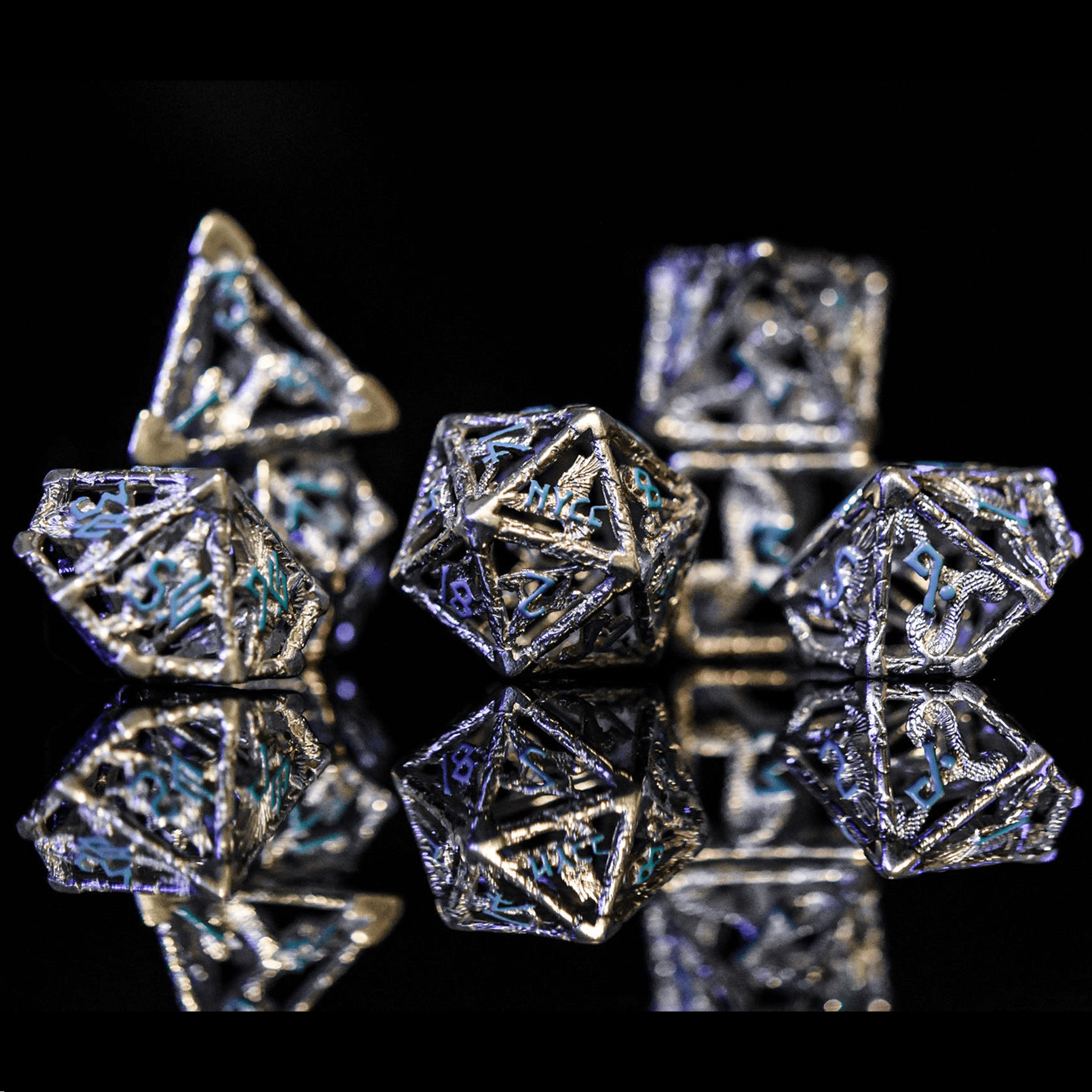 Misty Mountain Gaming hollow NYCC Exclusive Sterling Silver Dice Set - Blue