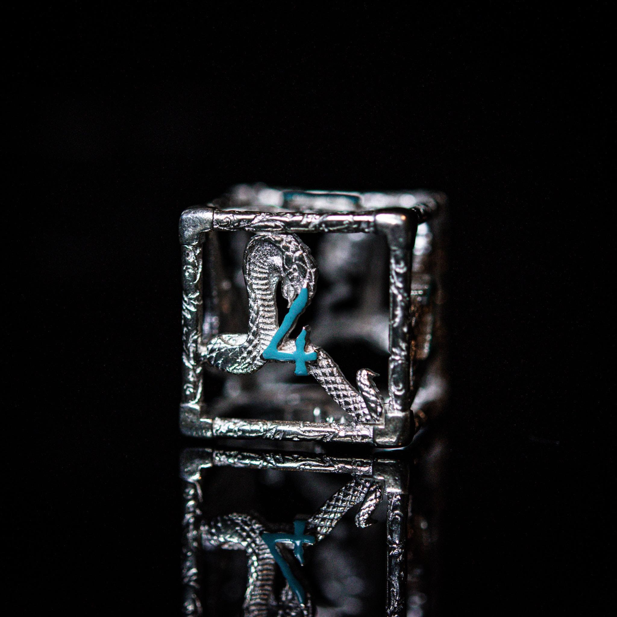 Misty Mountain Gaming hollow NYCC Exclusive Sterling Silver Dice Set - Blue