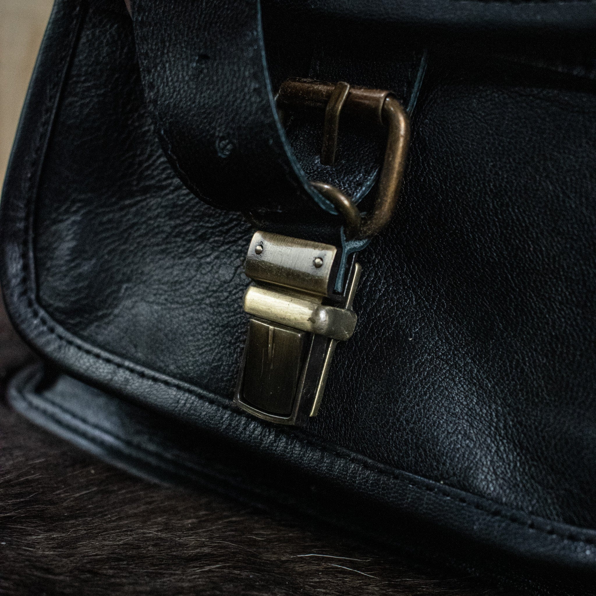 Misty Mountain Gaming leather bag "The Cottage" Leather Mini Backpack - Black