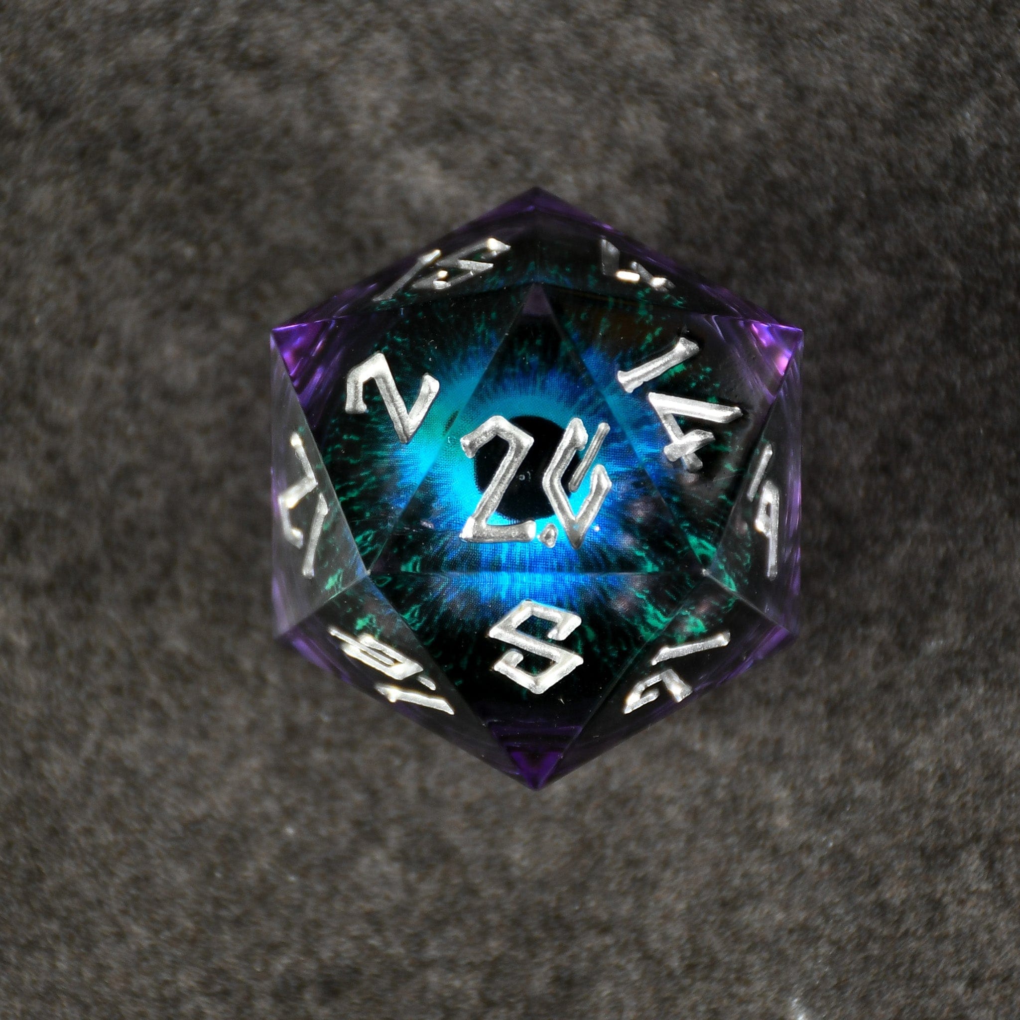 Misty Mountain Gaming Liquid Core The Omnipotent Liquid Core (Purple/Silver) 50mm D20