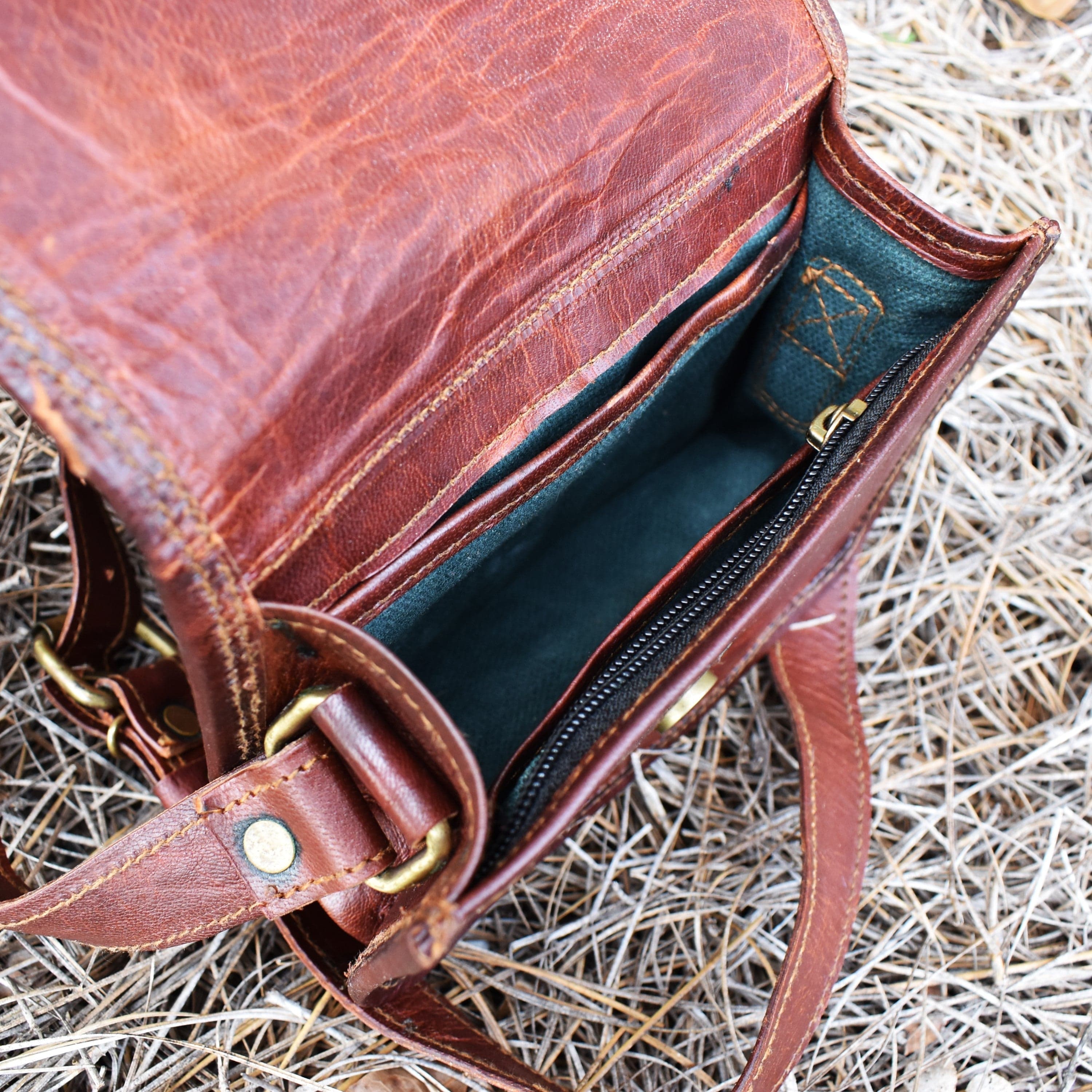 Misty Mountain Gaming leather bag The Wanderer Leather Satchel - Small
