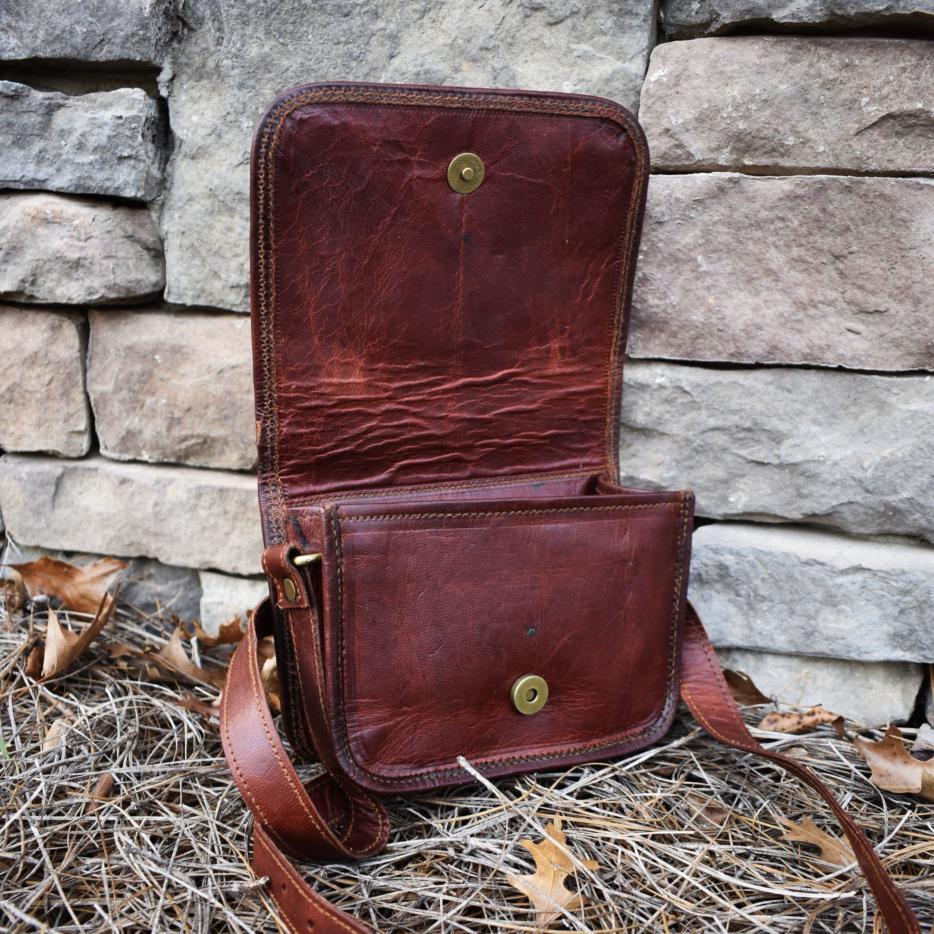 Misty Mountain Gaming leather bag The Wanderer Leather Satchel - Small