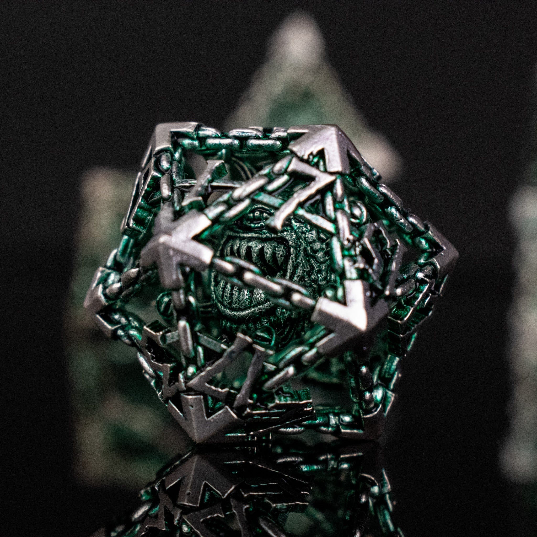 Misty Mountain Gaming hollow Beholder's Gates Hollow Metal Dice Set - Green and Silver