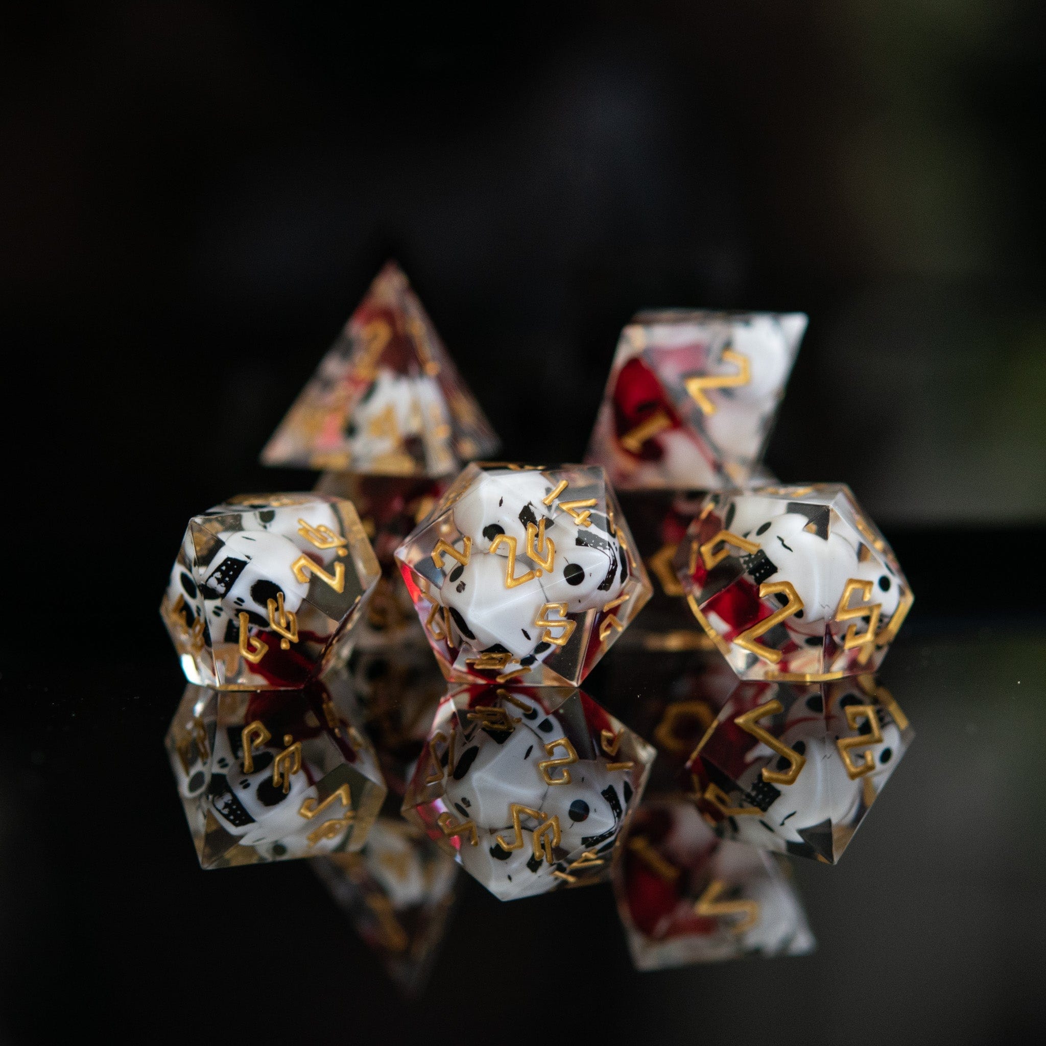 Misty Mountain Gaming Resin Bloody Corpse Sharp-Edged Resin Dice Set