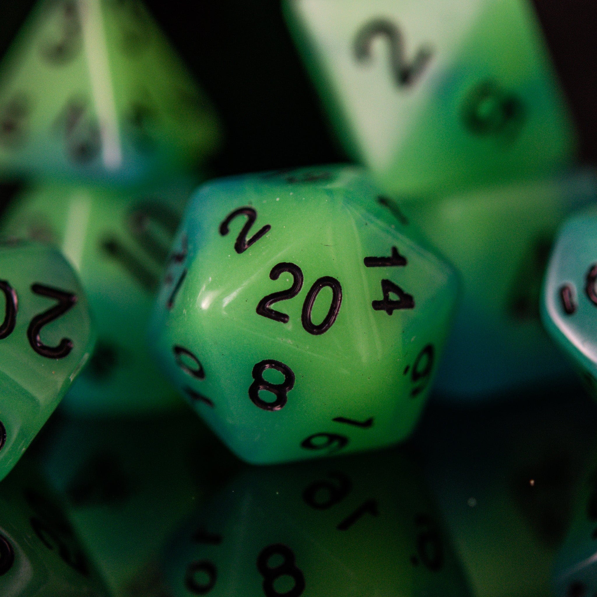 Misty Mountain Gaming Acrylic Dice Blue Lagoon Cocktail Acrylic Dice Set