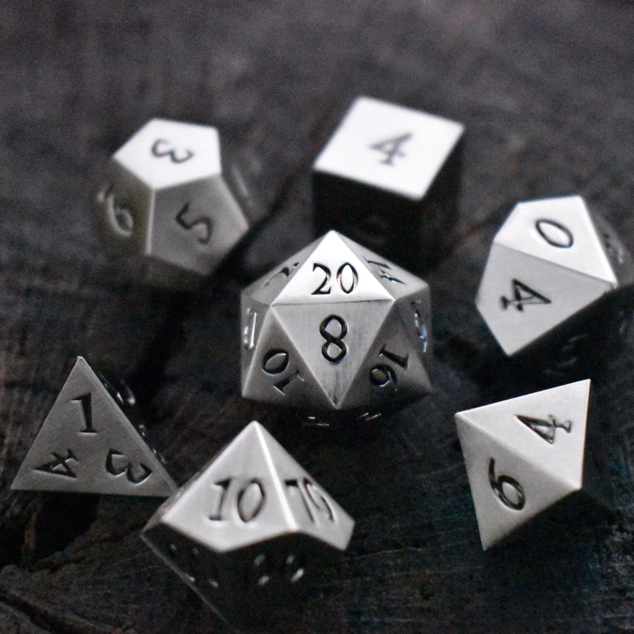 Misty Mountain Gaming Metal Brushed Silver Sharp-Edged Metal Dic