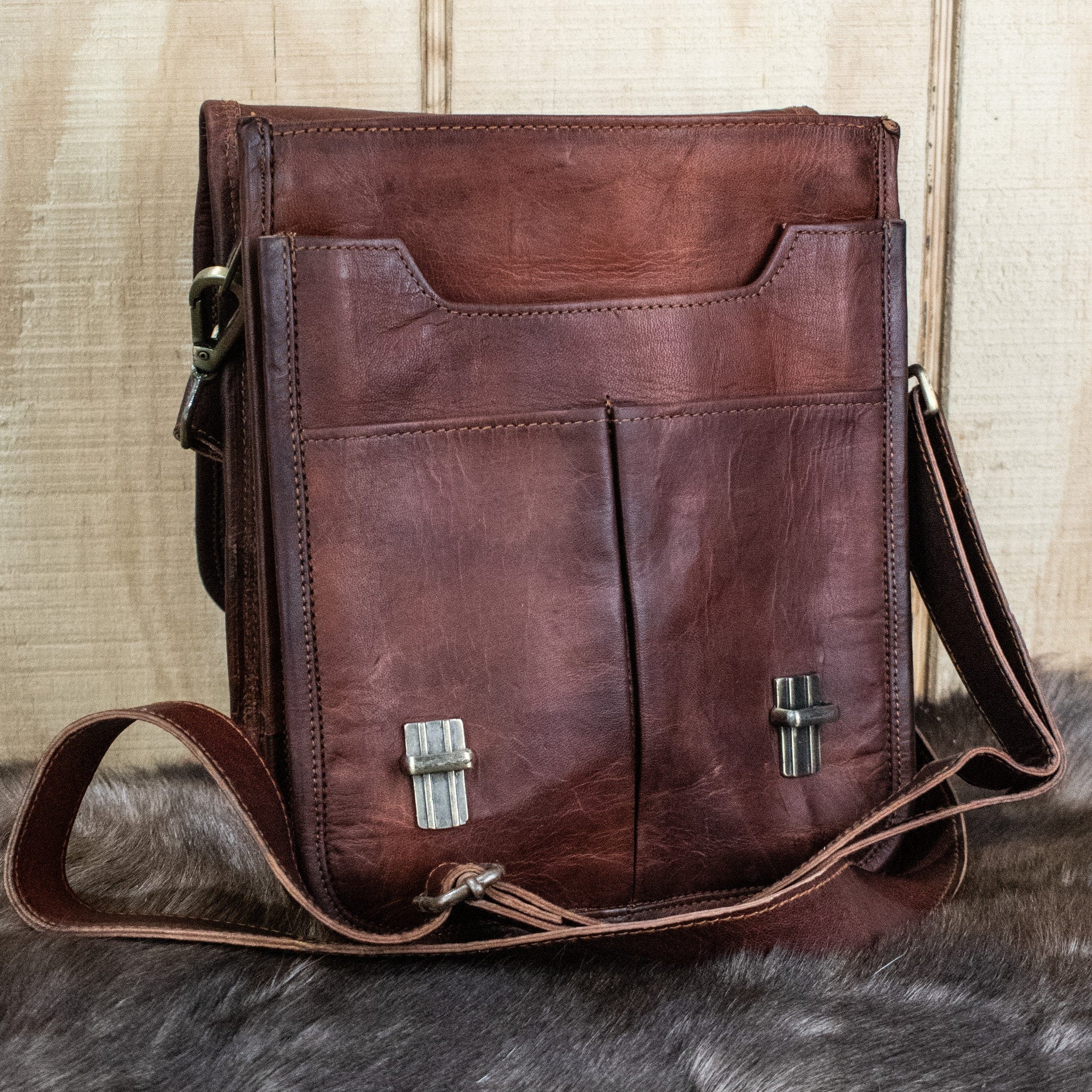 Misty Mountain Gaming leather bag "D&D Ultimate Campaign" Leather Bag (v.2)