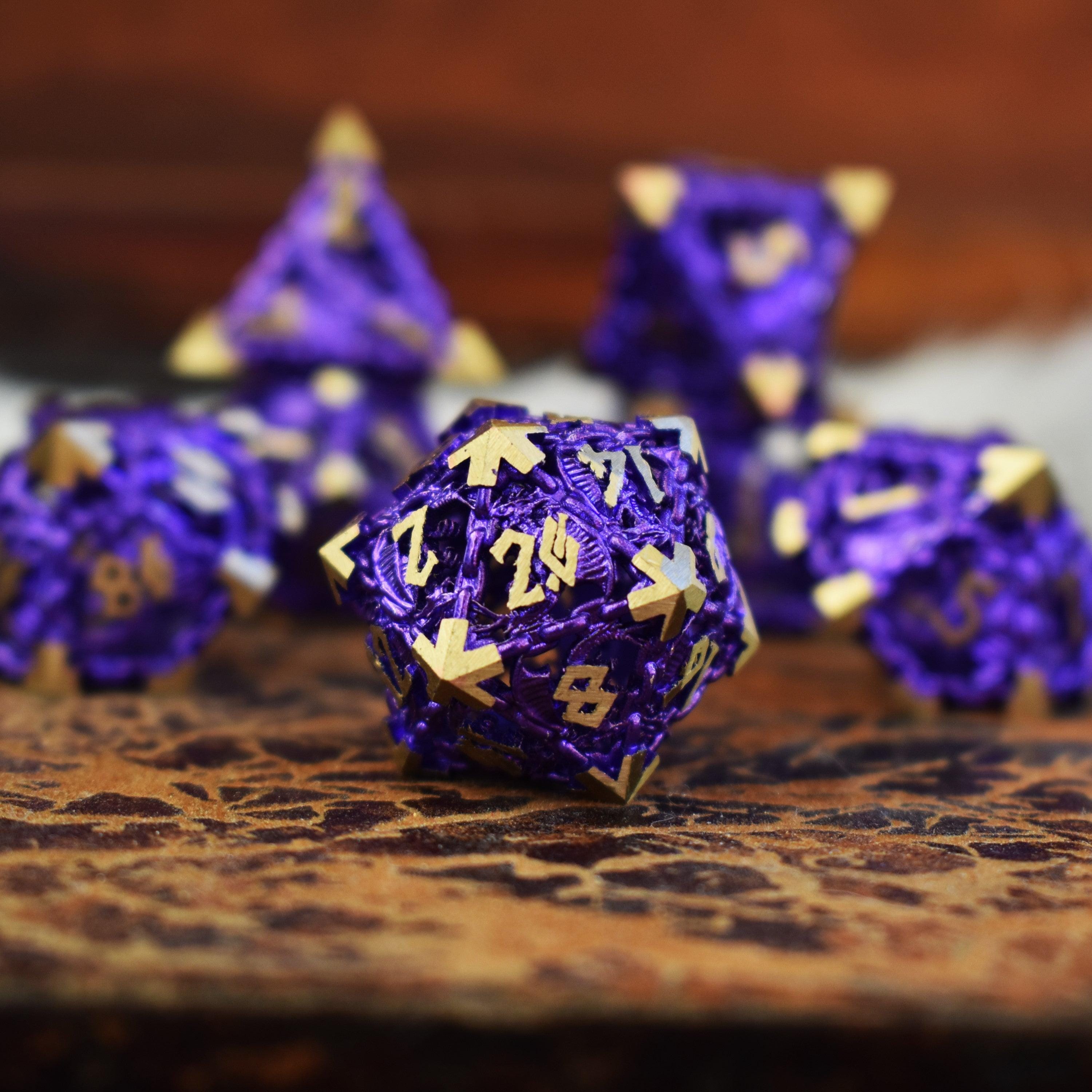 Misty Mountain Gaming hollow Dragon's Lair Hollow Metal Dice Set - Purple
