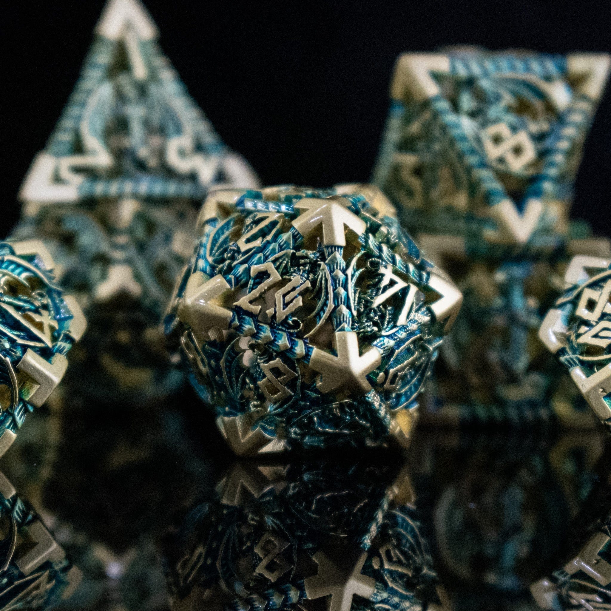 Misty Mountain Gaming hollow Dragonguard Hollow Metal Dice Set - Azure and Gold