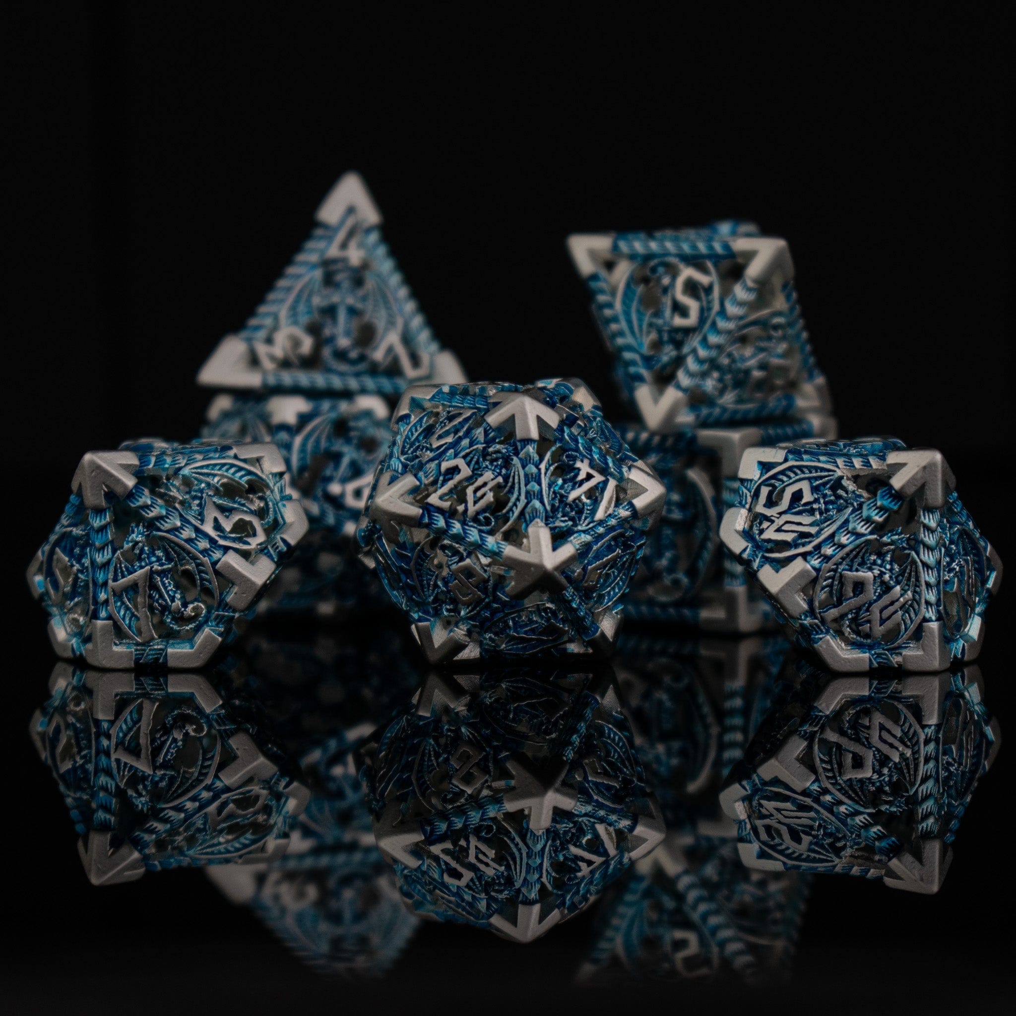 Misty Mountain Gaming hollow Dragonguard Hollow Metal Dice Set - Azure and Silver