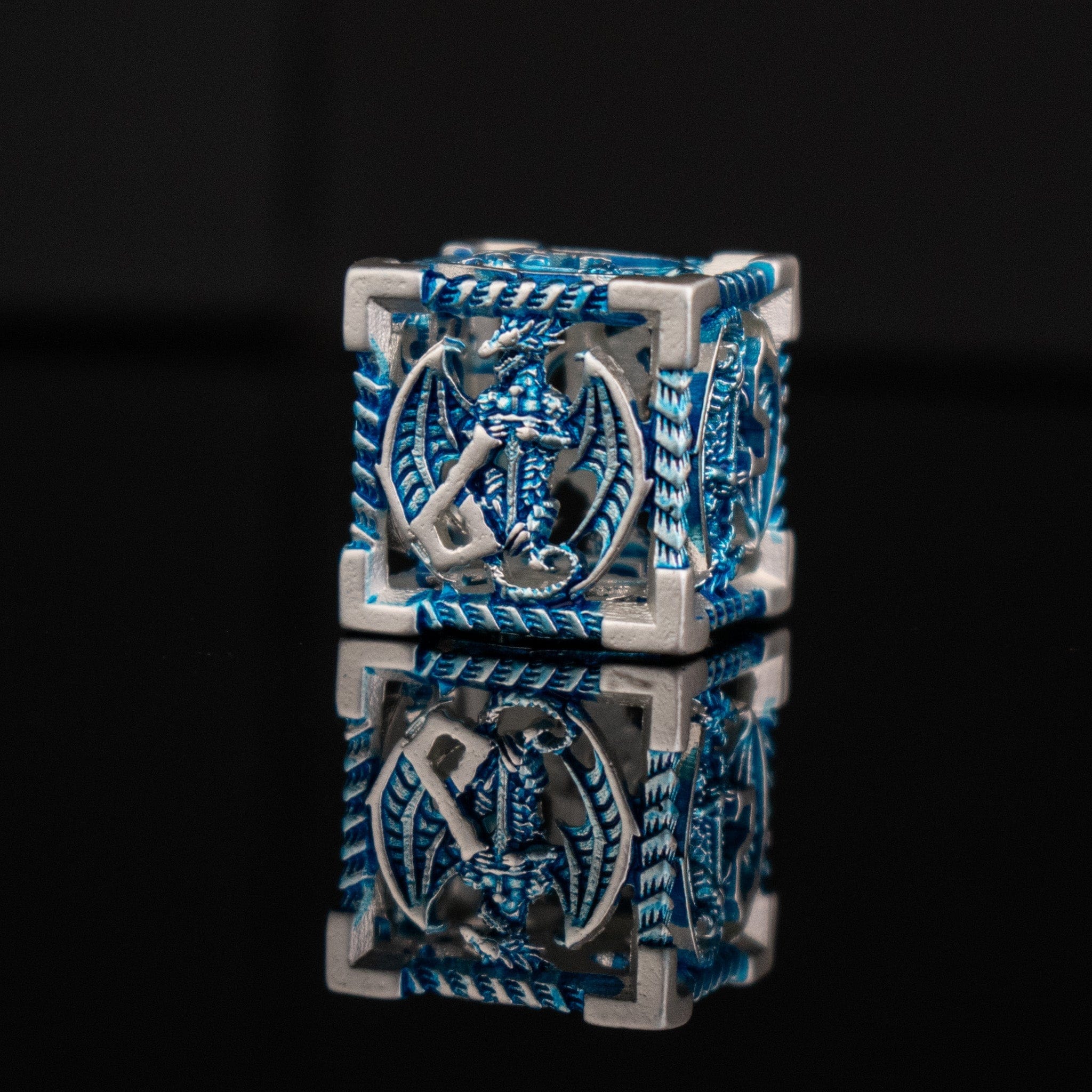 Misty Mountain Gaming hollow Dragonguard Hollow Metal Dice Set - Azure and Silver