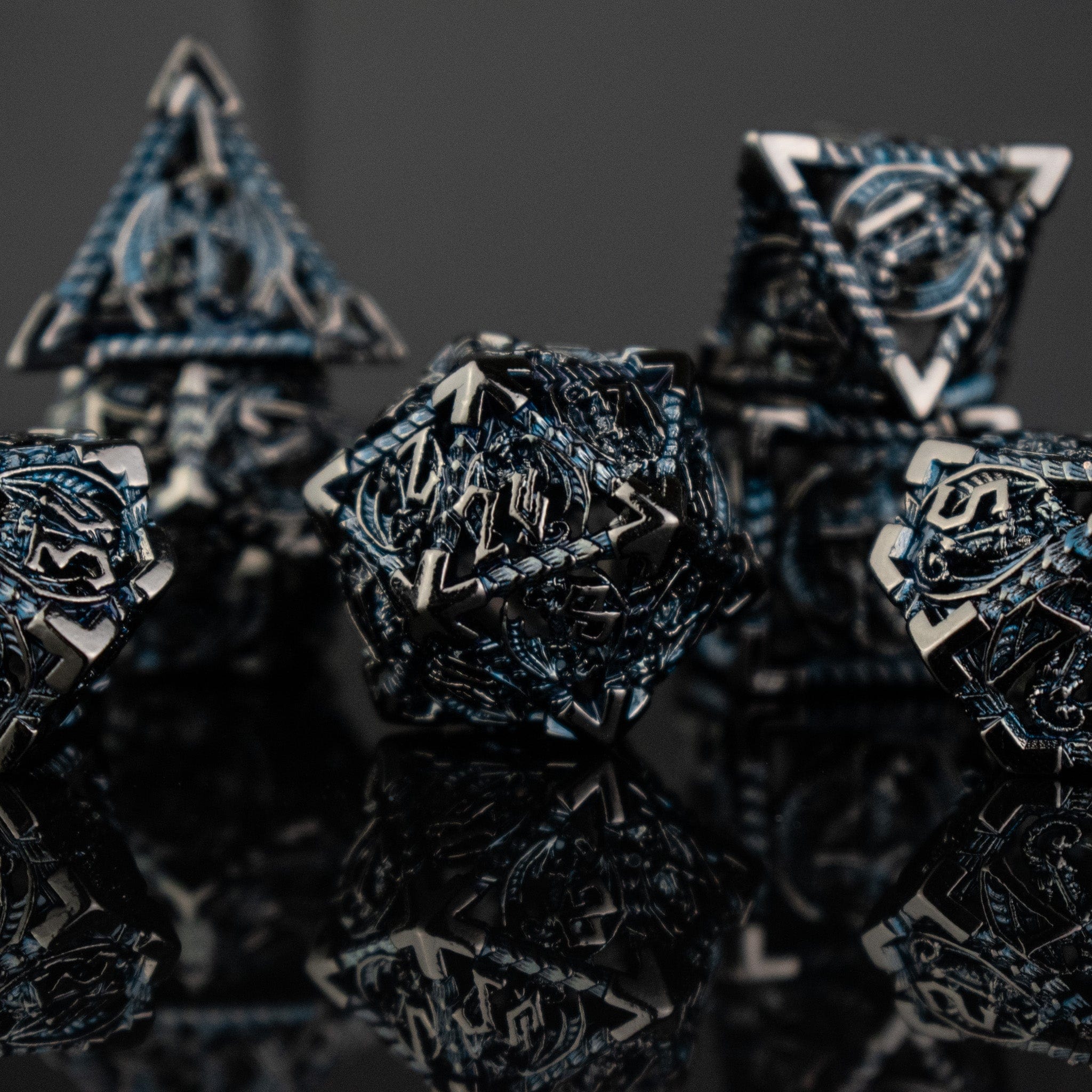 Misty Mountain Gaming hollow Dragonguard Hollow Metal Dice Set - Cobalt and Shadow