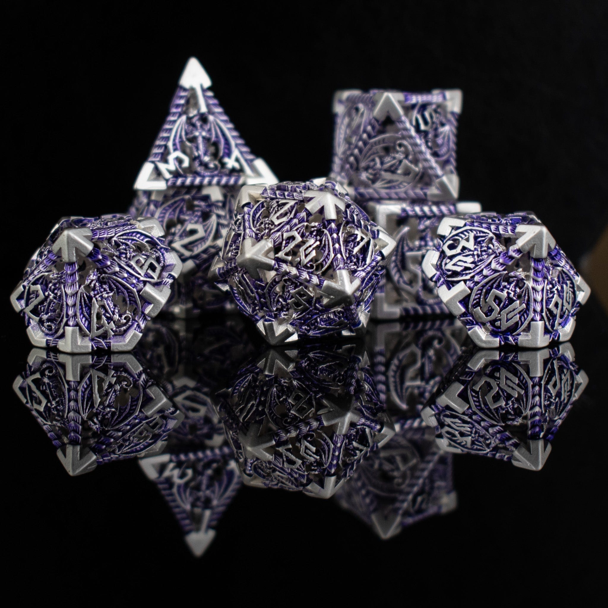 Misty Mountain Gaming hollow Dragonguard Hollow Metal Dice Set - Purple and Silver