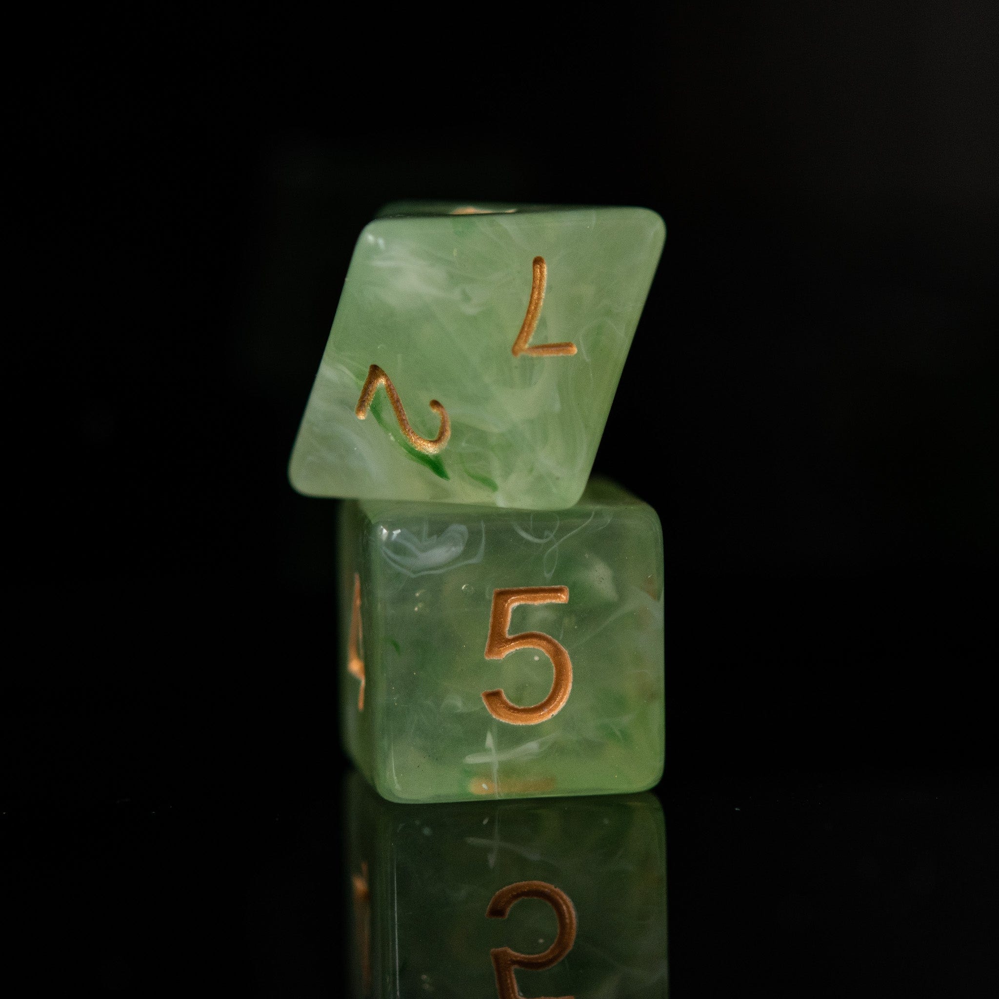 Misty Mountain Gaming Acrylic Dice Elixir of Water Breathing Acrylic Dice Set