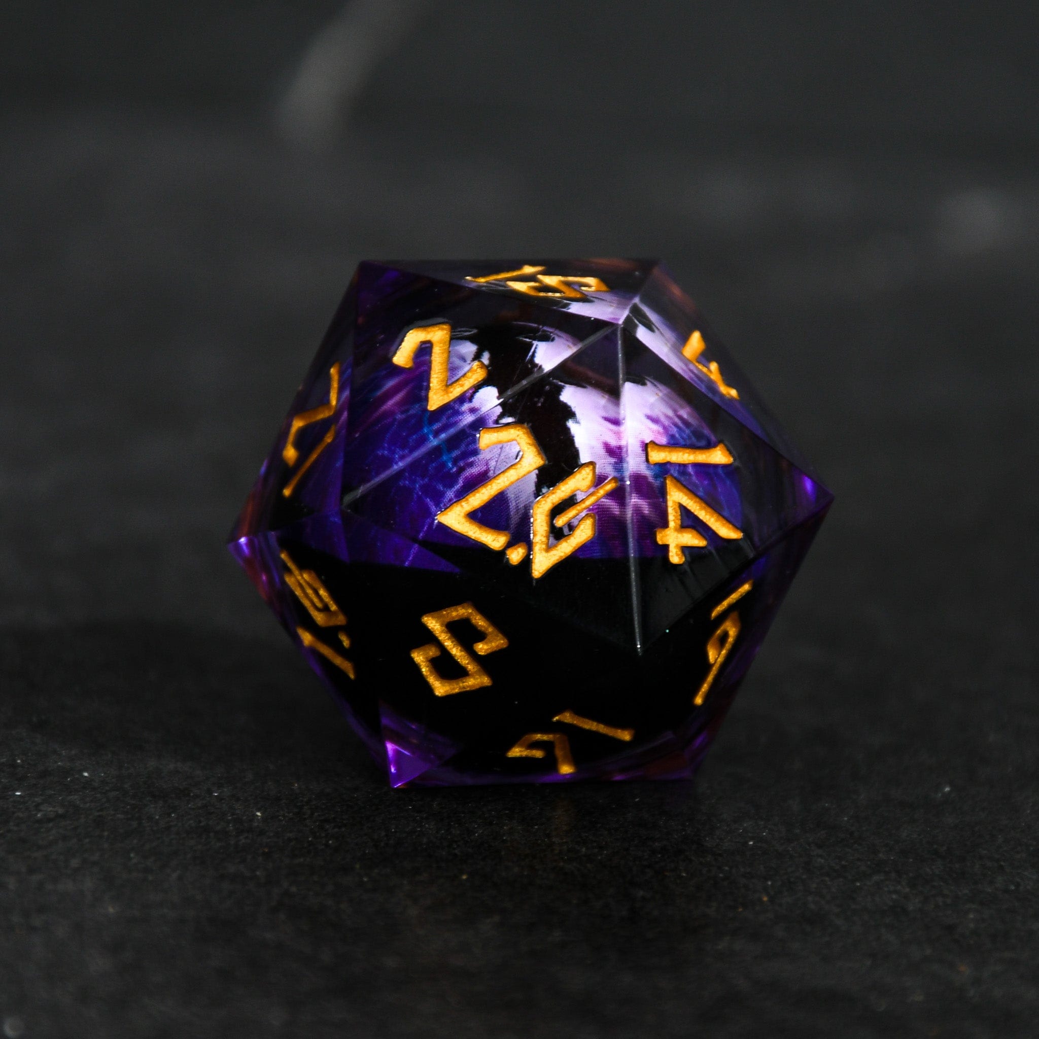 Misty Mountain Gaming Liquid Core Enchanted Dragon (Black/Gold) Liquid Core 30mm D20