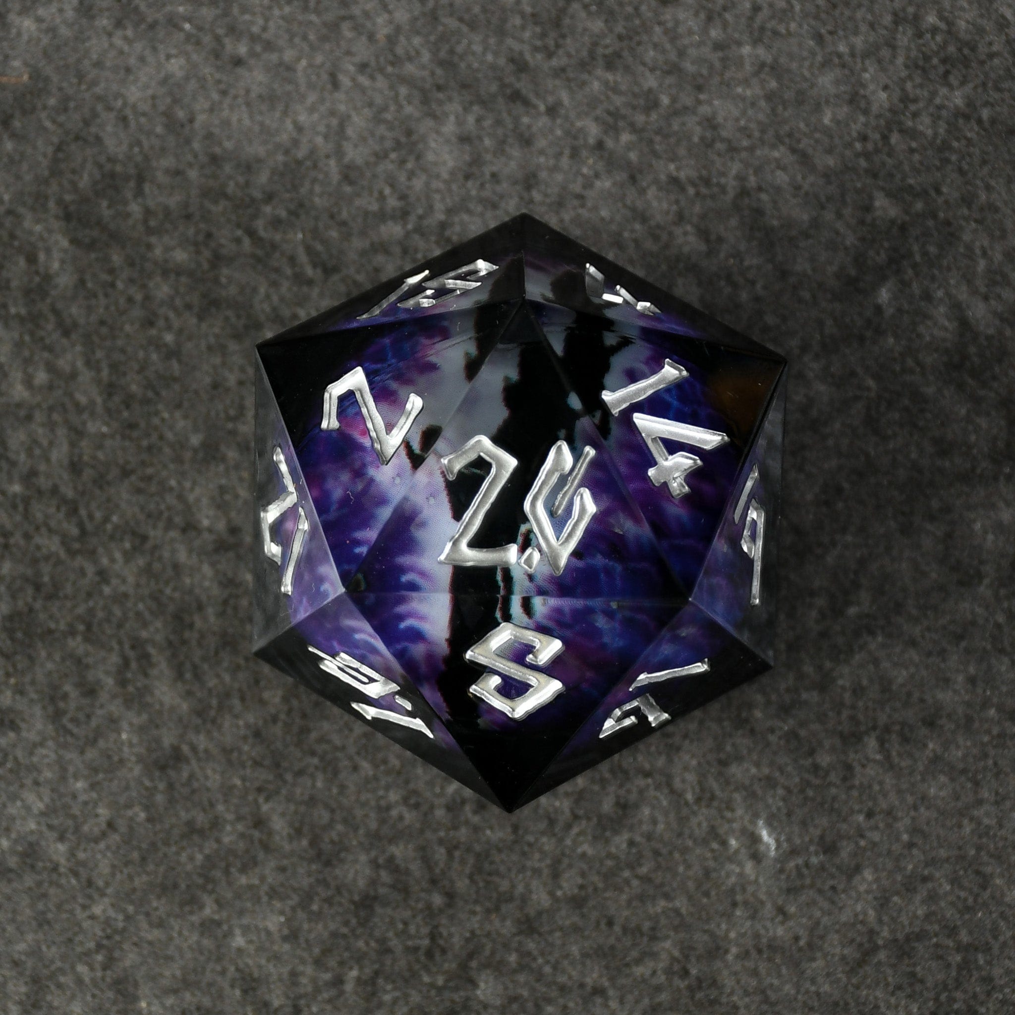 Misty Mountain Gaming Liquid Core Enchanted Dragon Eye (Black/Silver) Liquid Core 50mm D20
