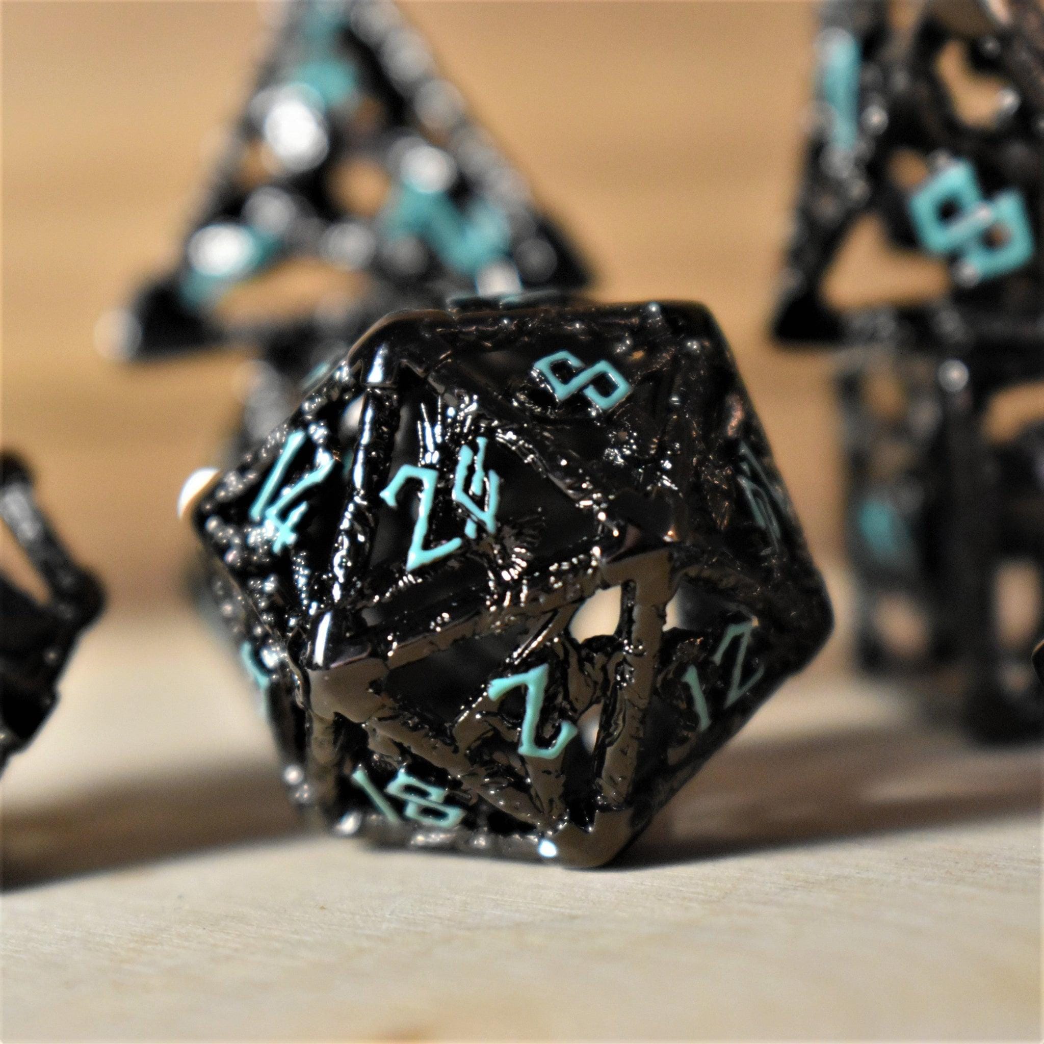 Misty Mountain Gaming hollow Legends of Valhalla - Black and Blue Hollow Metal Dice Set