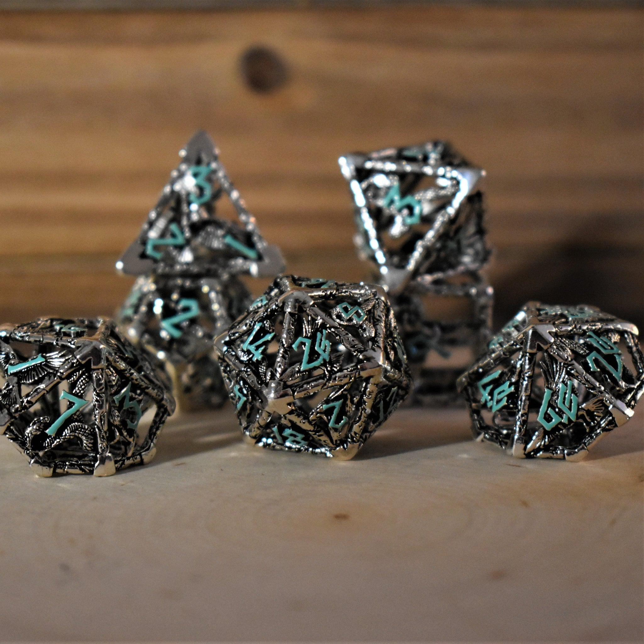 Misty Mountain Gaming hollow Legends of Valhalla - Silver and Blue Hollow Metal Dice Set