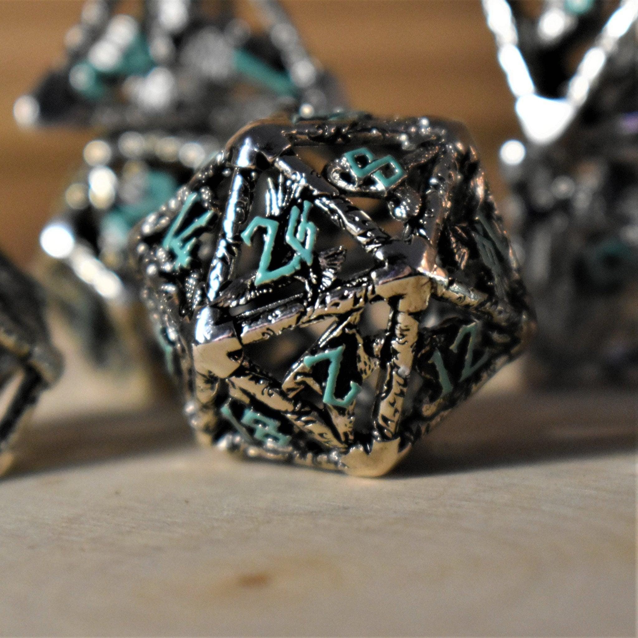 Misty Mountain Gaming hollow Legends of Valhalla - Silver and Blue Hollow Metal Dice Set