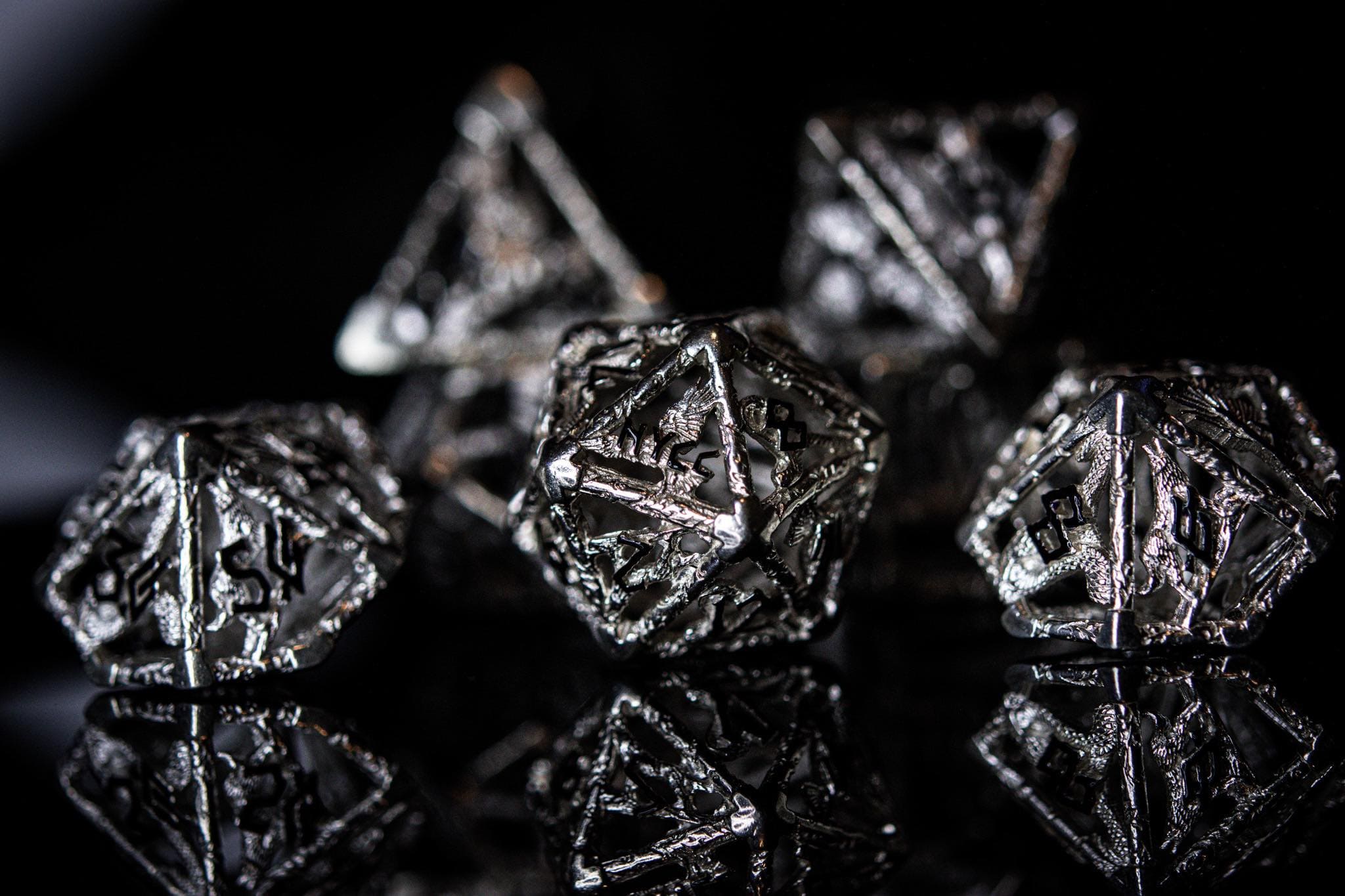 Misty Mountain Gaming hollow NYCC Exclusive Sterling Silver Dice Set - Black