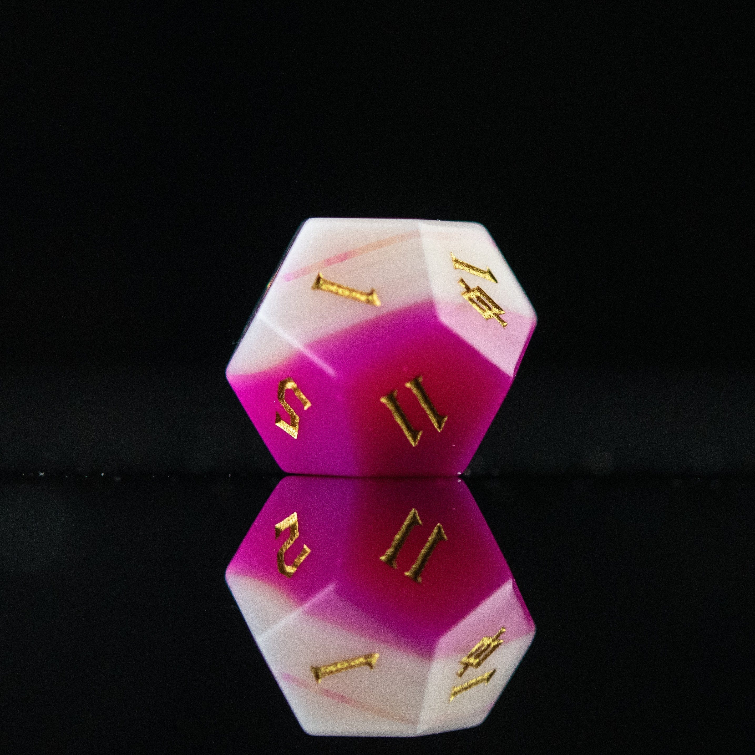 Misty Mountain Gaming Stone/Glass Pink Agate Stone Dice Set