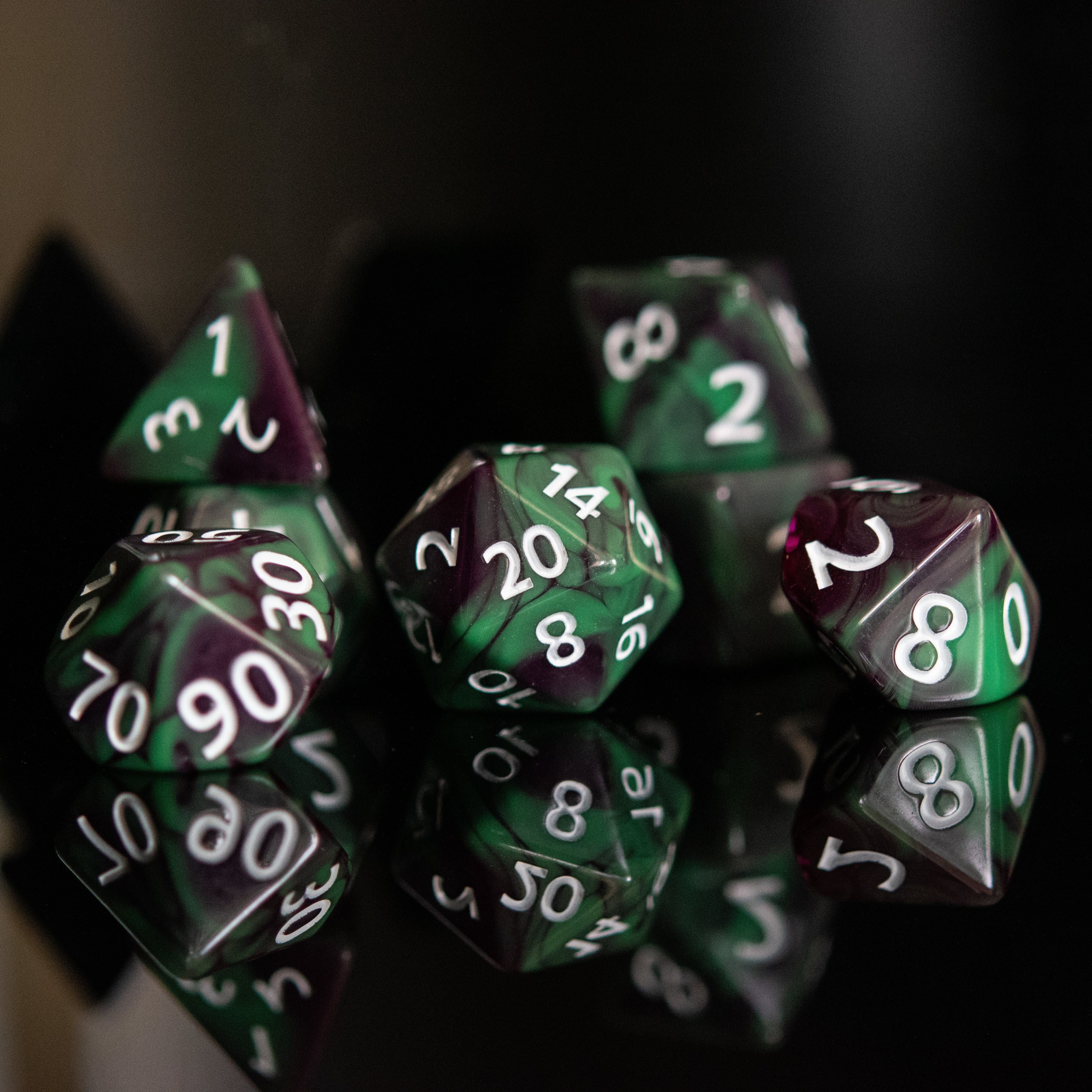 Misty Mountain Gaming Acrylic Dice Poison Apple Acrylic Dice Set