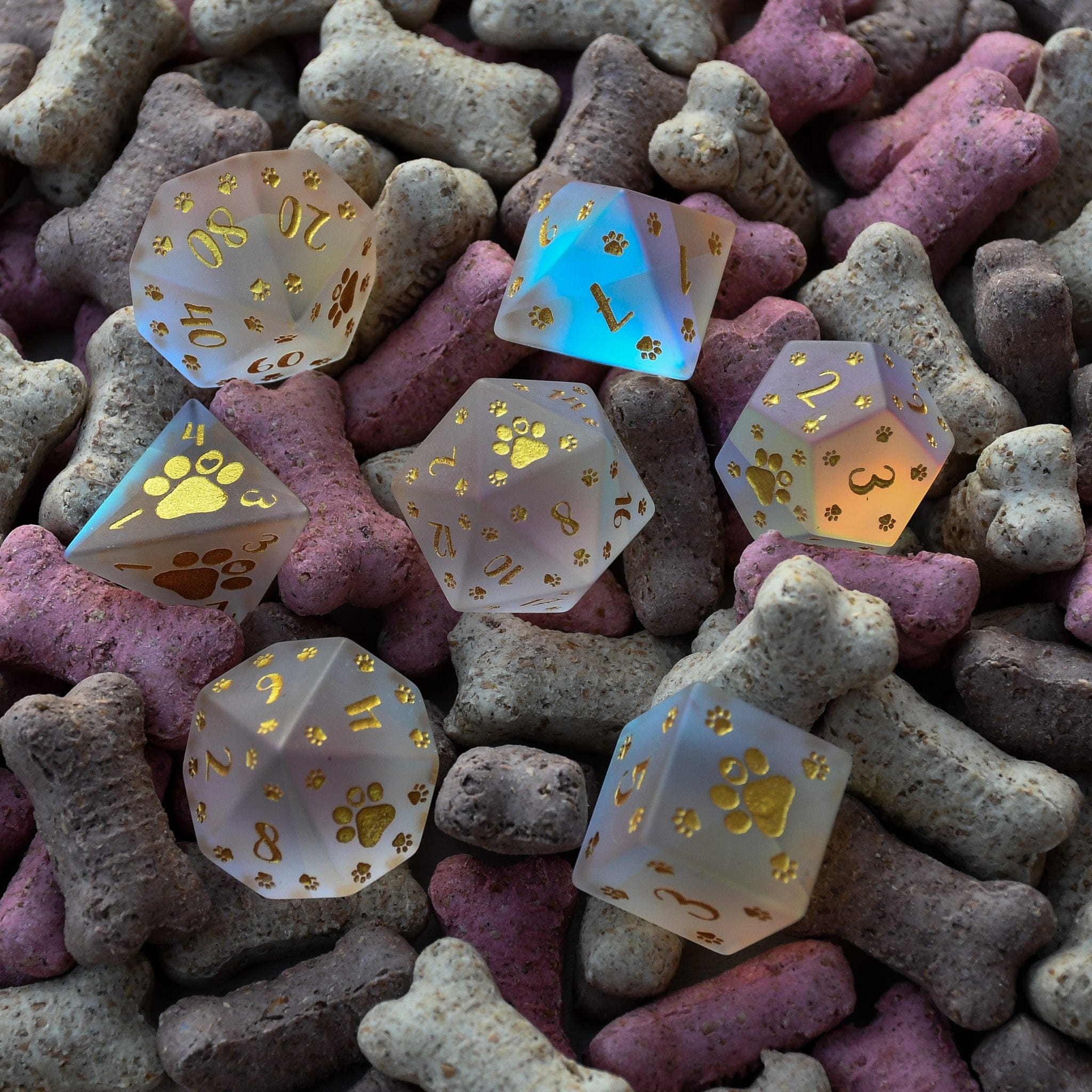 Misty Mountain Gaming DICE Puppy Paws Frosted Prism Glass Dice Set
