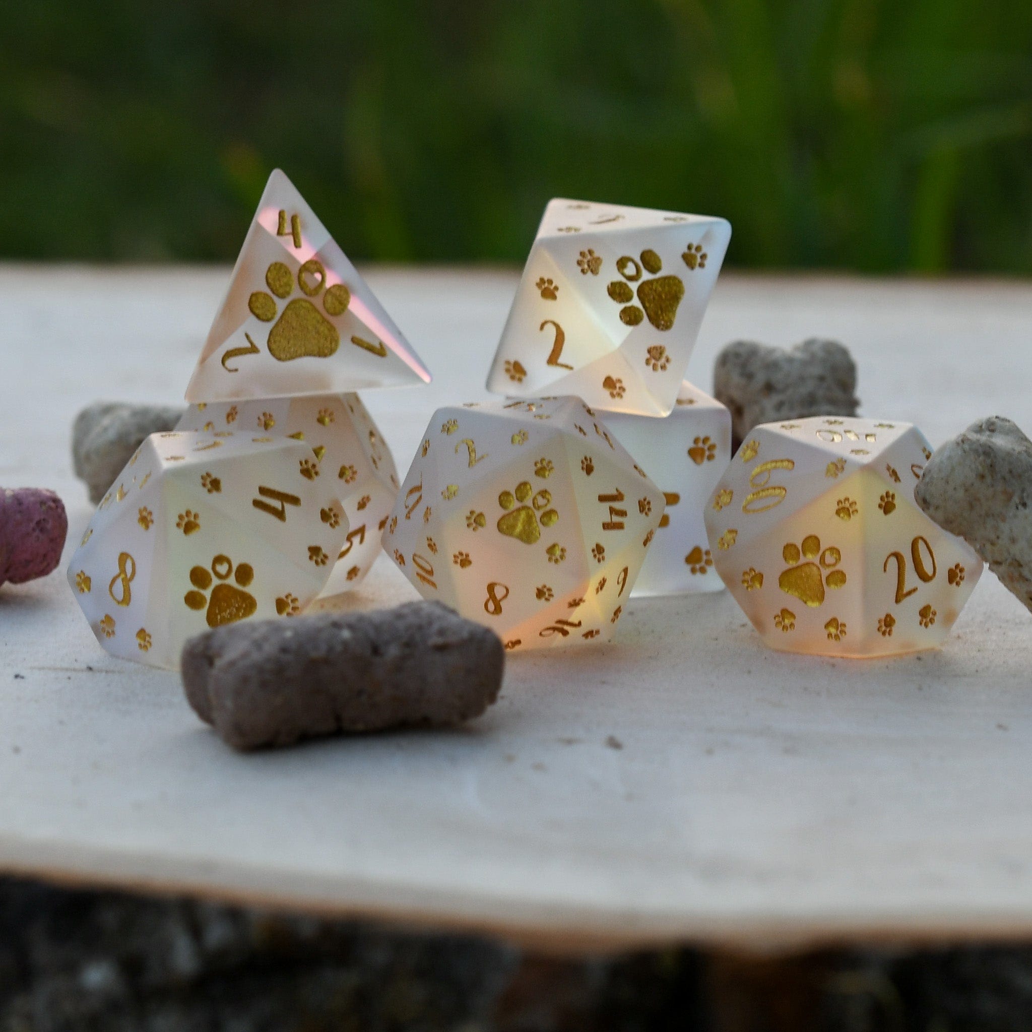 Misty Mountain Gaming DICE Puppy Paws Frosted Prism Glass Dice Set