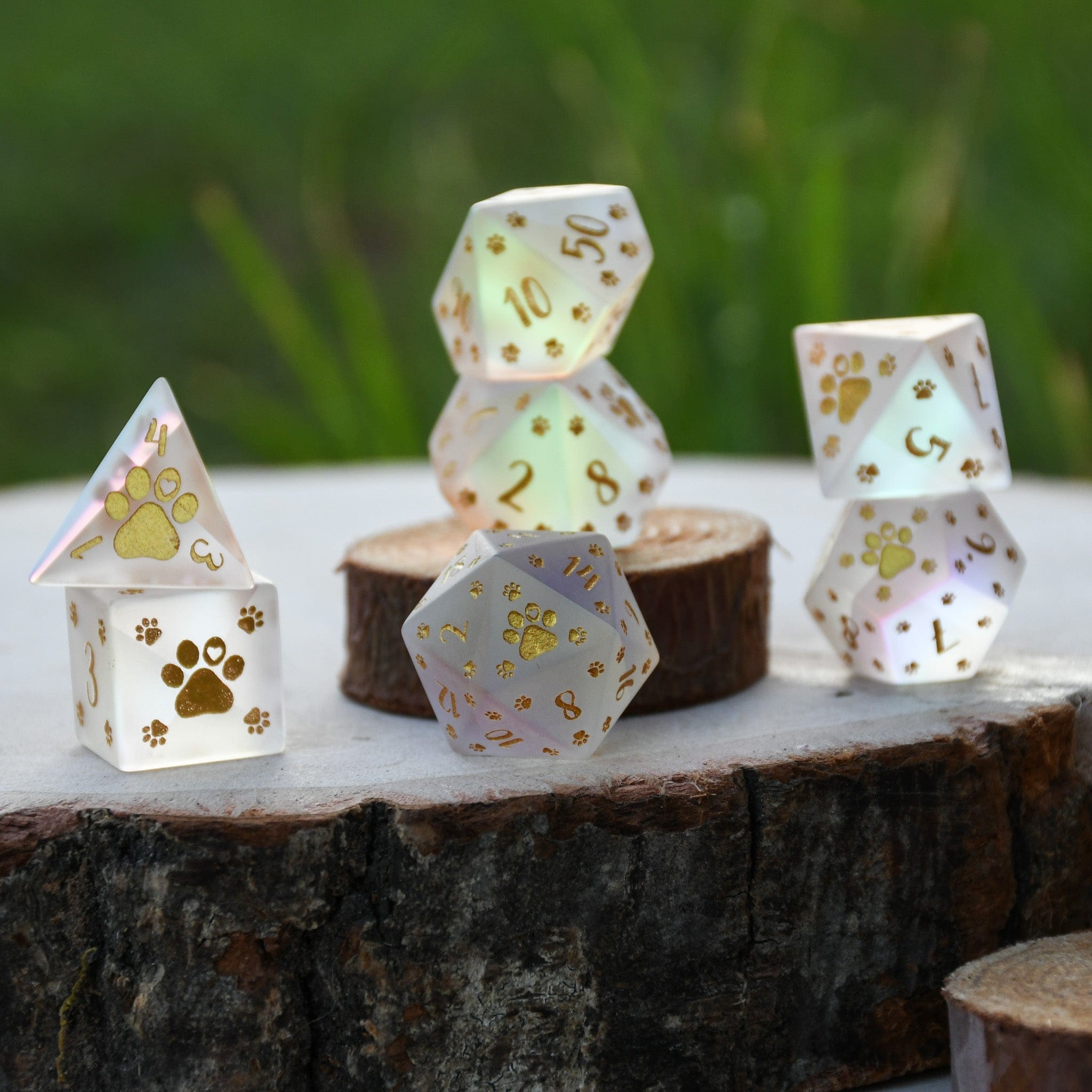 Misty Mountain Gaming DICE Puppy Paws Frosted Prism Glass Dice Set