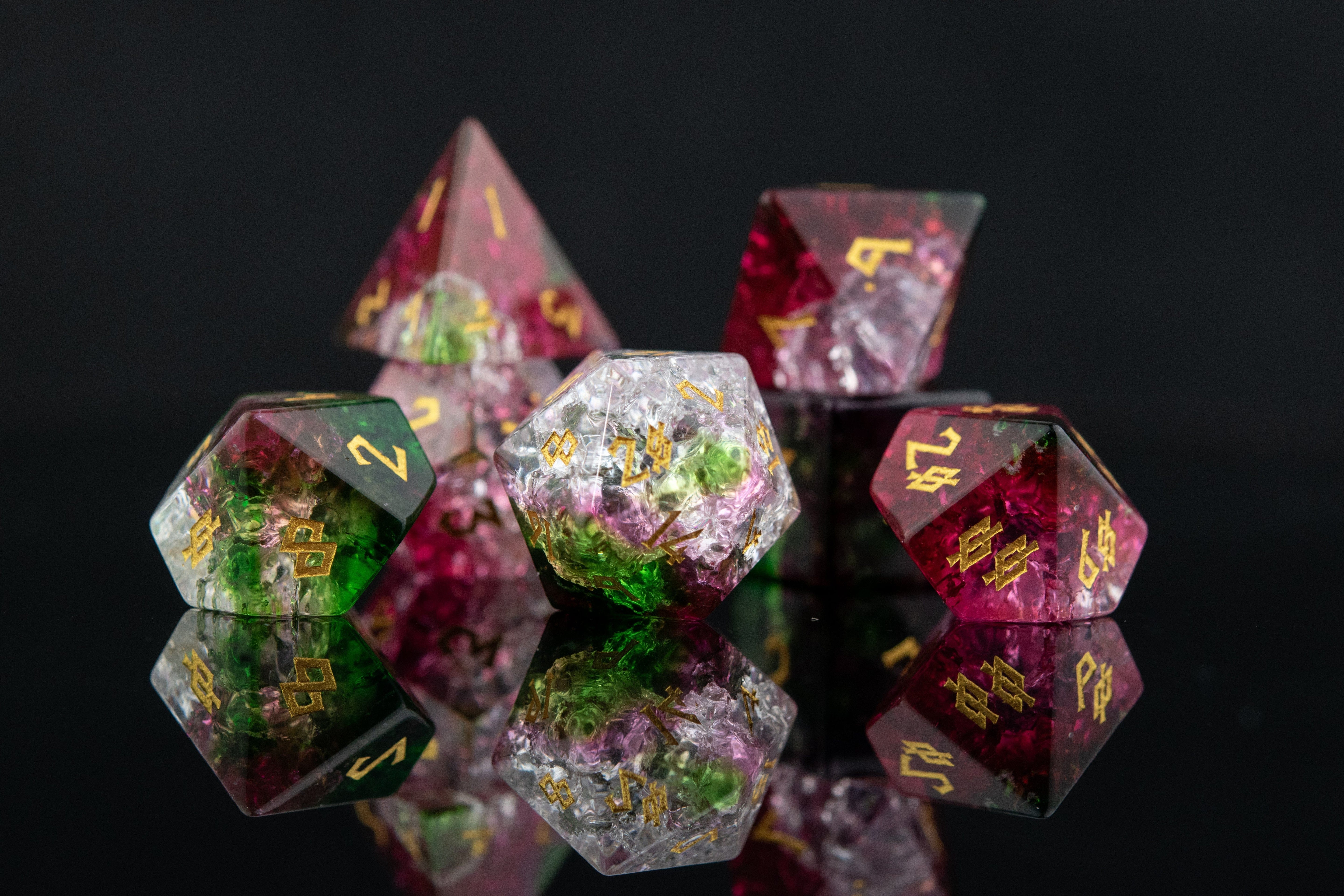 Misty Mountain Gaming Stone/Glass Watermelon Shattered Glass Dice Set