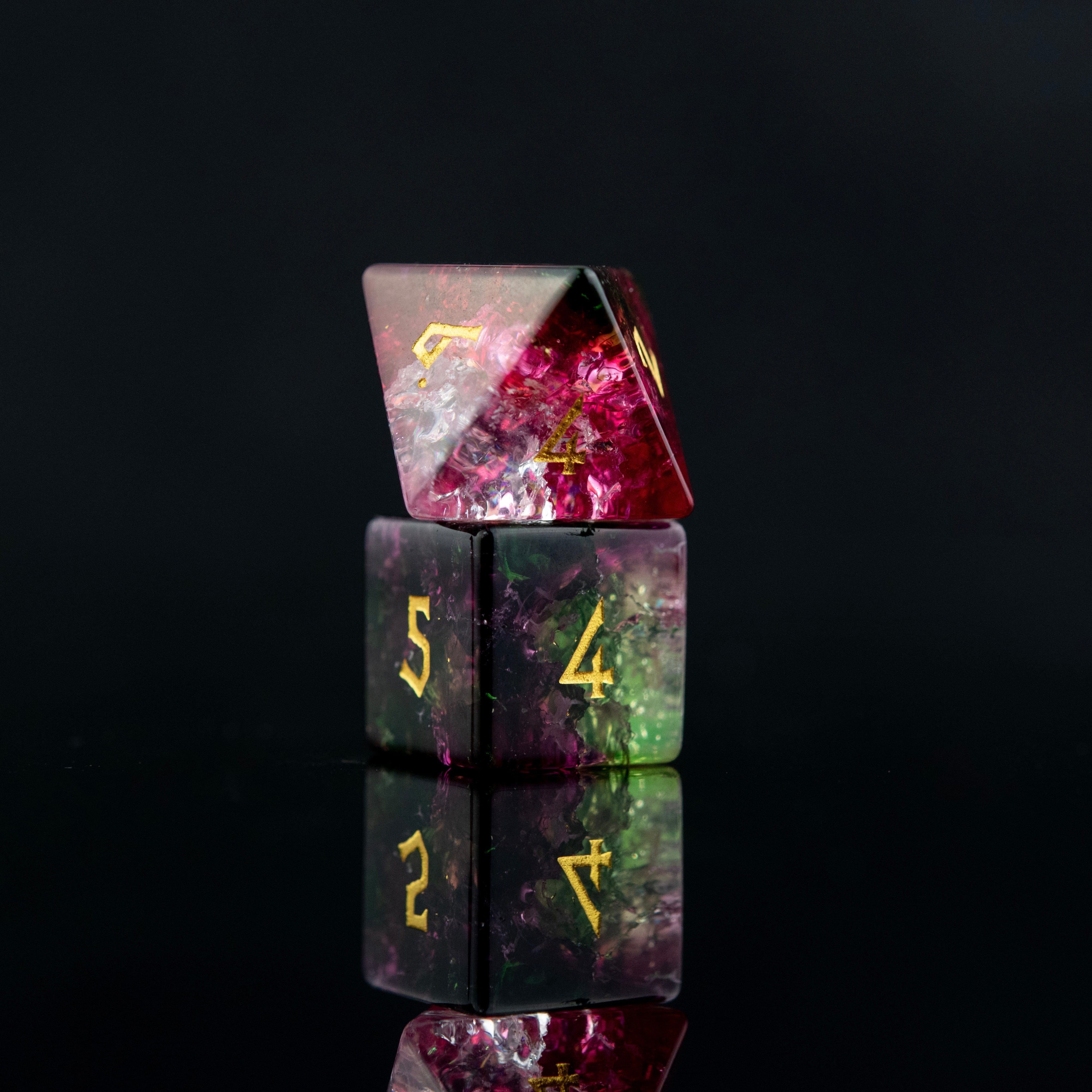 Misty Mountain Gaming Stone/Glass Watermelon Shattered Glass Dice Set
