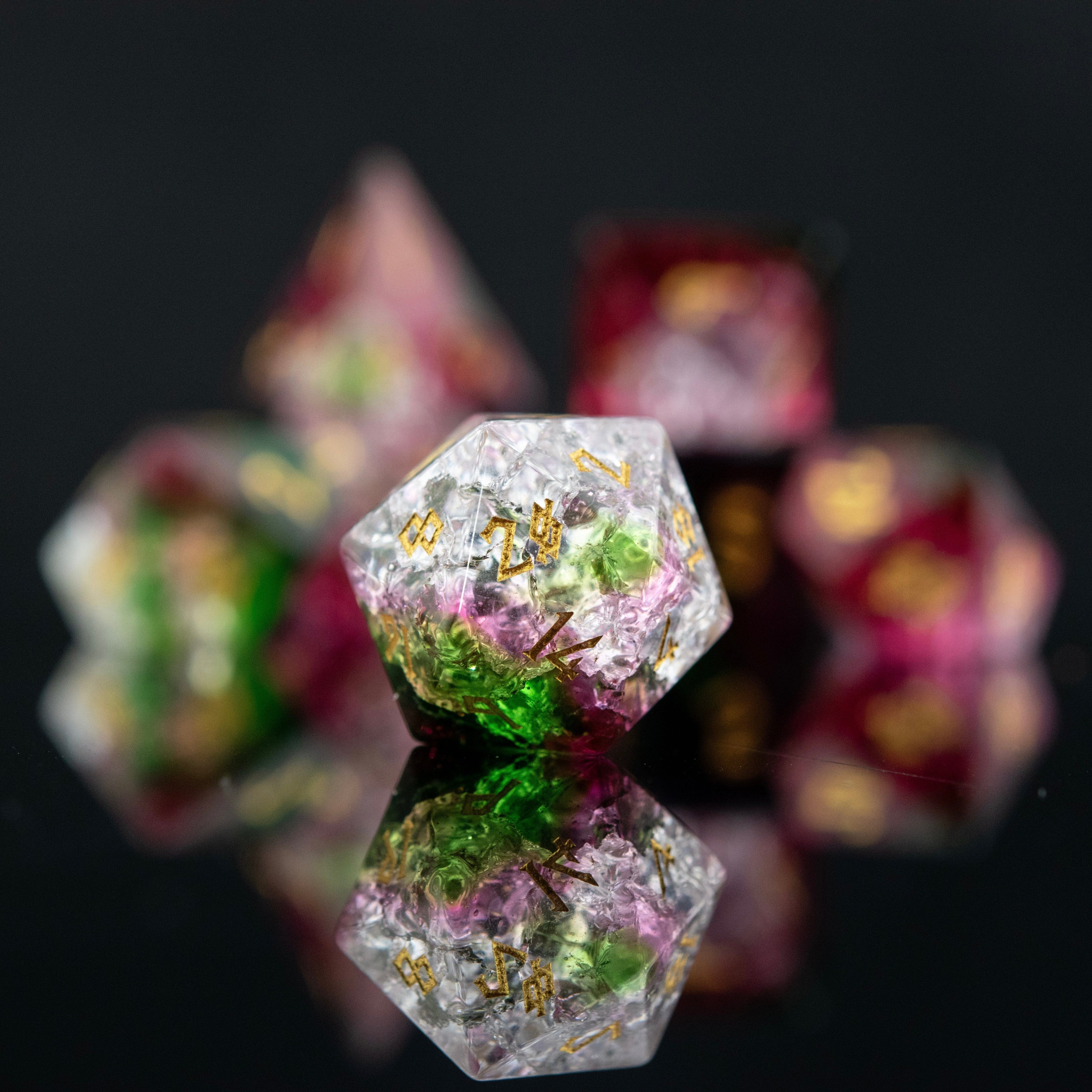 Misty Mountain Gaming Stone/Glass Watermelon Shattered Glass Dice Set